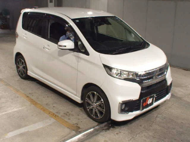 Mitsubishi EK CUSTOM