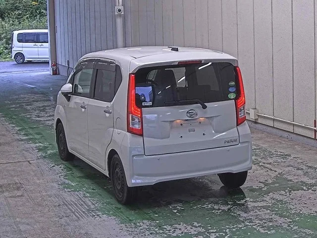 Daihatsu MOVE — фото 2