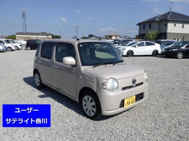 Daihatsu MIRA