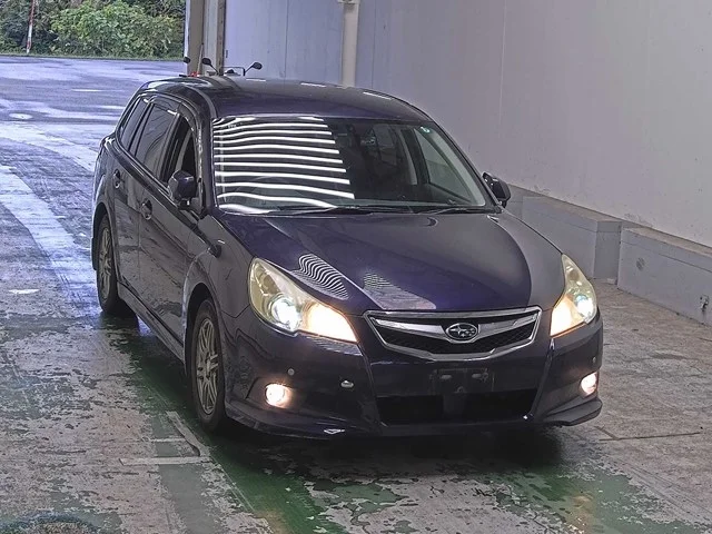 Subaru LEGACY — фото 1