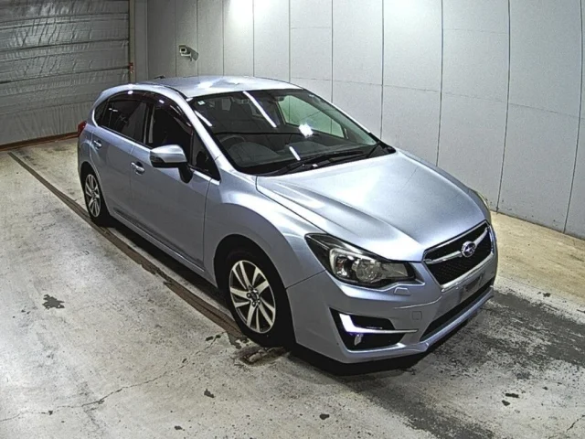 Subaru IMPREZA — фото 1