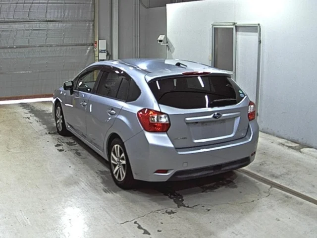 Subaru IMPREZA — фото 2