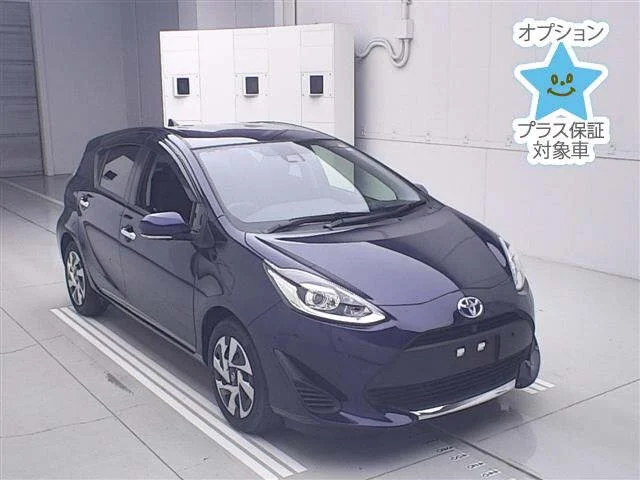 Toyota AQUA — фото 1