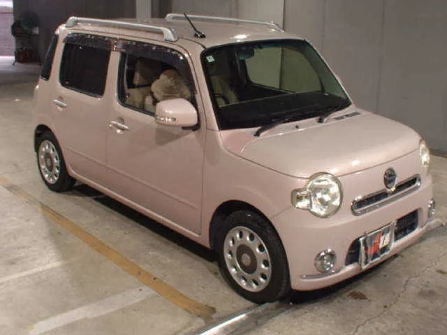 Daihatsu MIRA