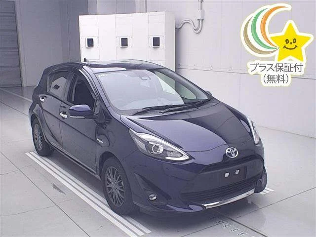 Toyota AQUA — фото 1