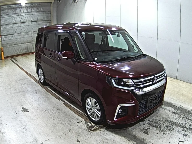 Mitsubishi DELICA D2 — фото 1
