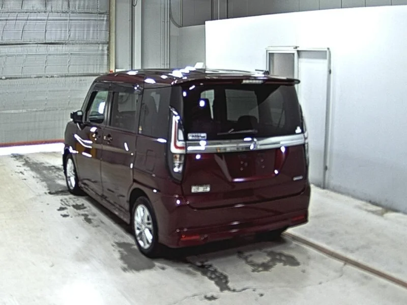 Mitsubishi DELICA D2 — фото 2