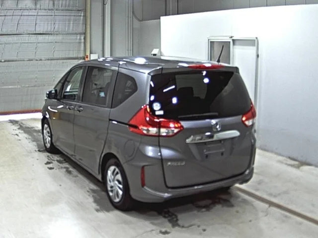 Honda FREED — фото 2