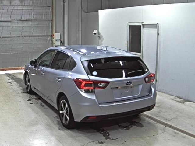 Subaru IMPREZA — фото 2