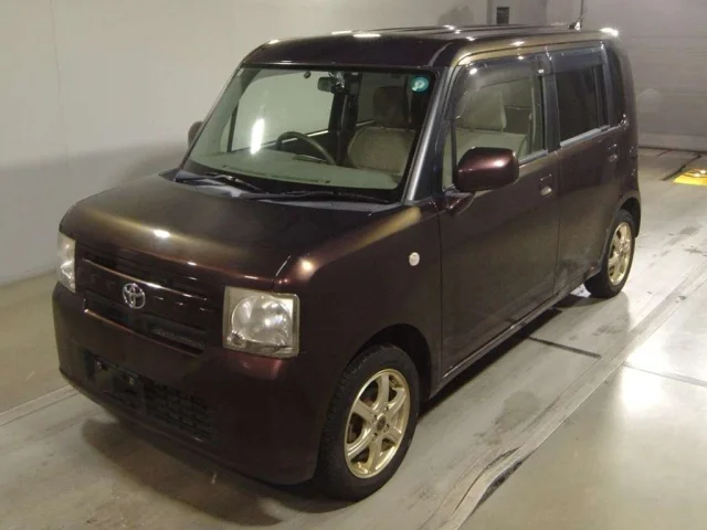 Toyota PIXIS SPACE