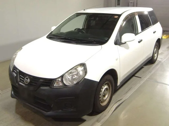 Nissan AD
