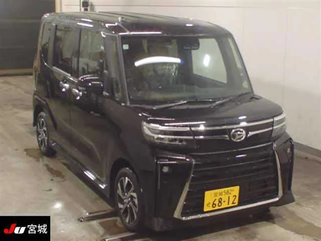 Daihatsu TANTO — фото 1