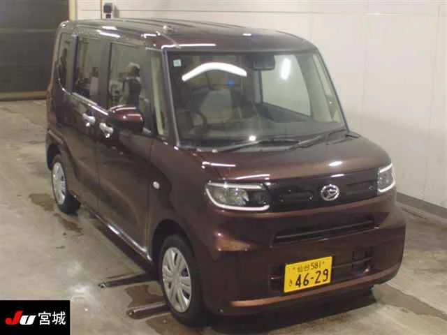 Daihatsu TANTO — фото 1