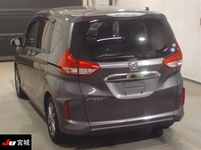 Honda FREED — фото 2