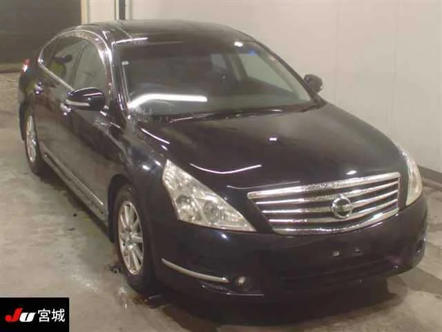 Nissan TEANA