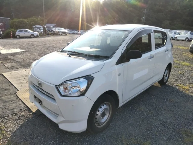 Daihatsu MIRA E S