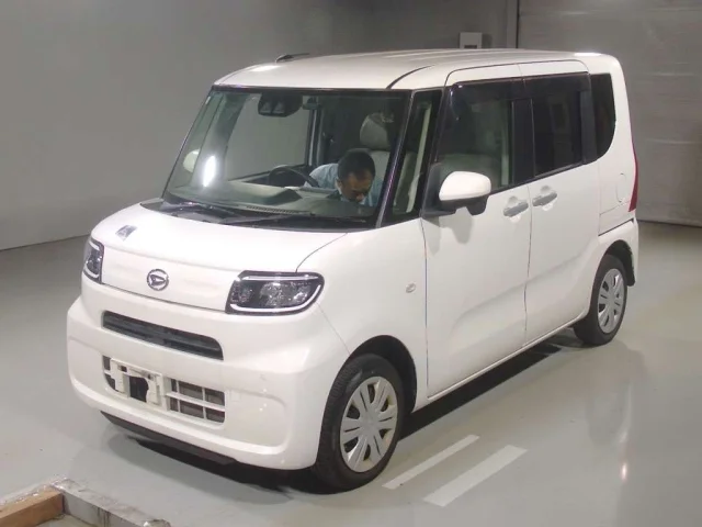 Daihatsu TANTO — фото 1