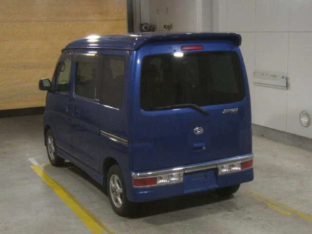 Daihatsu ATRAI WAGON — фото 2