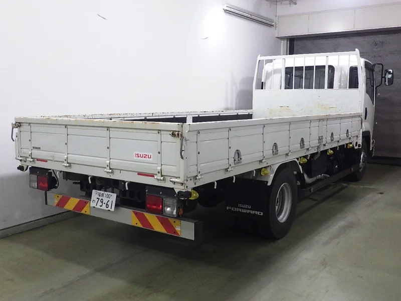 Isuzu FORWARD — фото 2