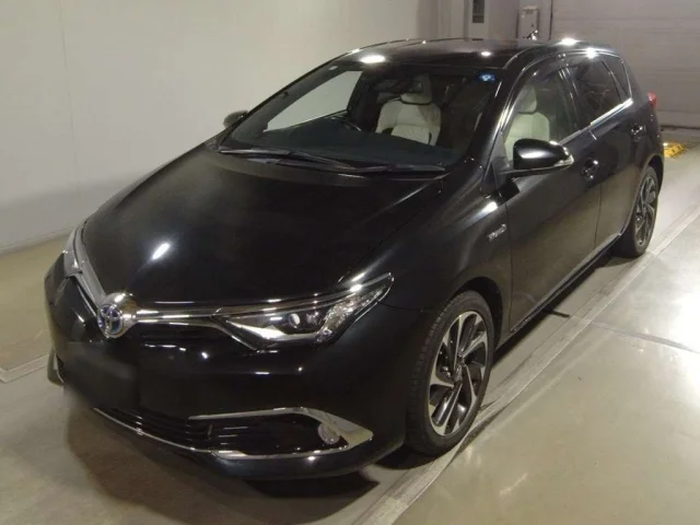 Toyota AURIS — фото 1