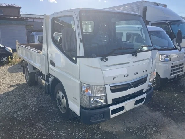 Mitsubishi CANTER — фото 1