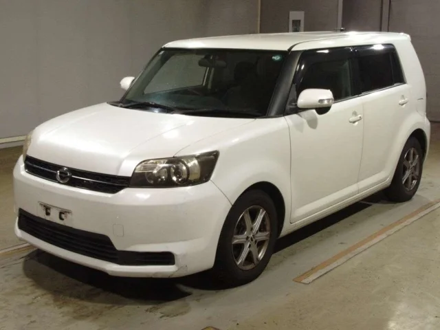 Toyota COROLLA RUMION