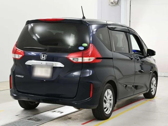Honda FREED — фото 2