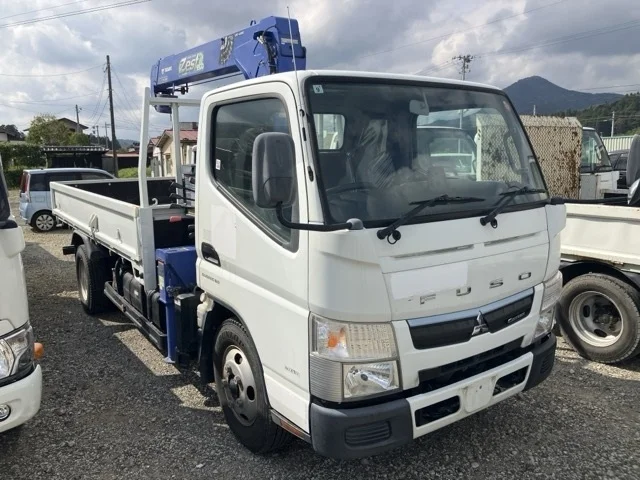 Mitsubishi CANTER — фото 1