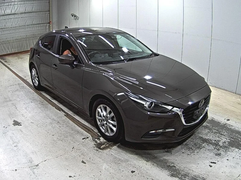 Mazda AXELA — фото 1