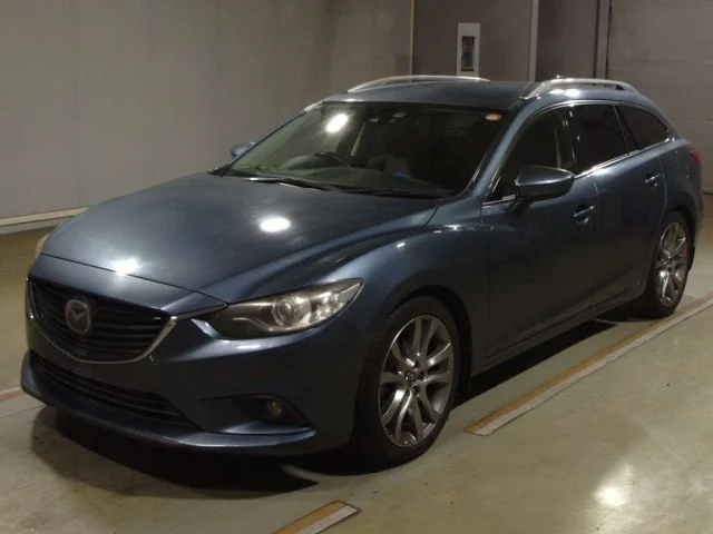 Mazda ATENZA WAGON — фото 1