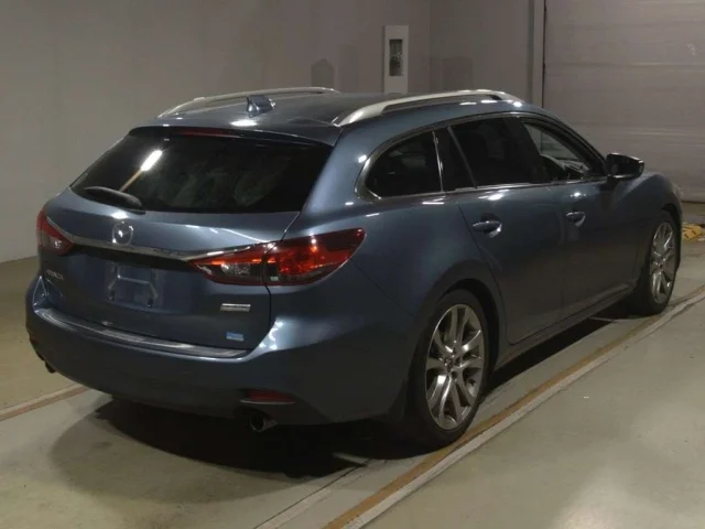 Mazda ATENZA WAGON — фото 2