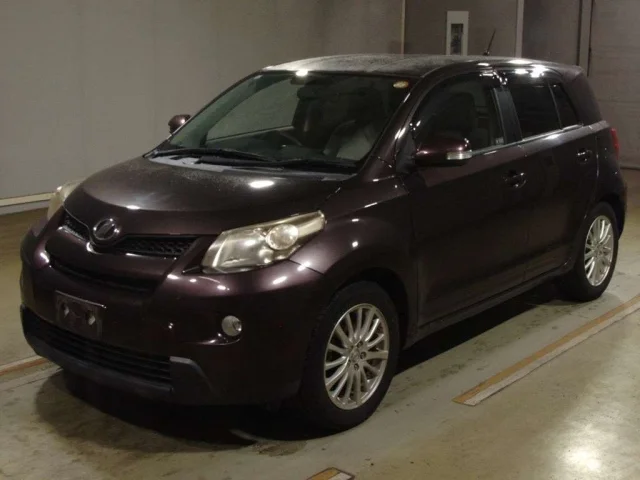 Toyota IST