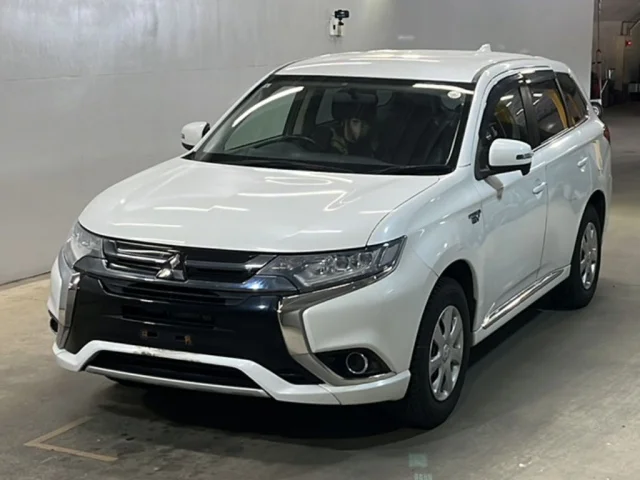 Mitsubishi OUTLANDER PHEV