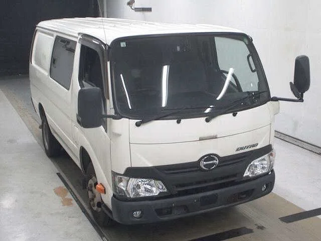 HINO DUTRO — фото 1
