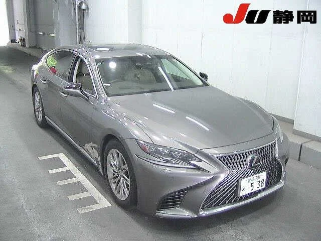 Lexus LS — фото 1
