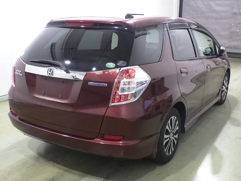 Honda FIT SHUTTLE — фото 2