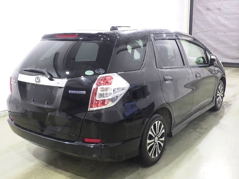 Honda FIT SHUTTLE — фото 2