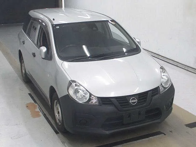 Nissan AD