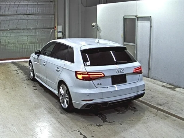 Audi A3 — фото 2