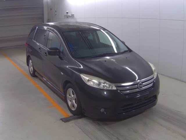 Nissan LAFESTA