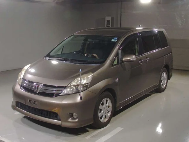 Toyota ISIS