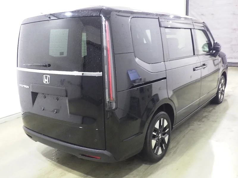 Honda STEP WAGON — фото 2