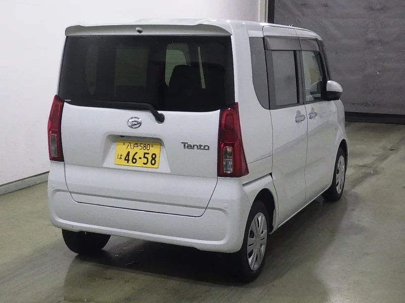 Daihatsu TANTO — фото 2