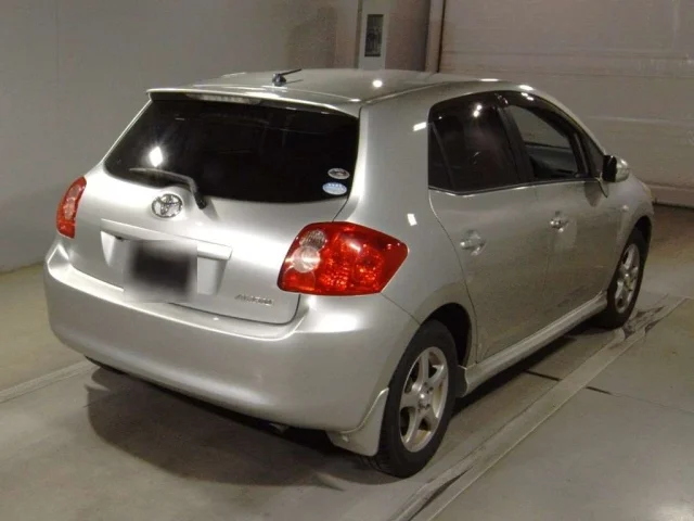 Toyota AURIS — фото 2