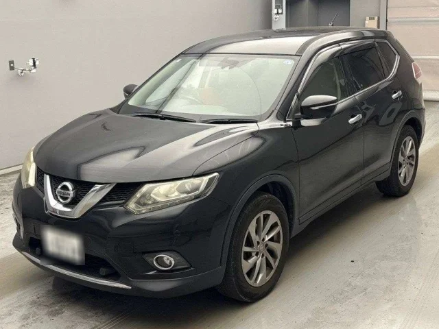 Nissan X-TRAIL — фото 1