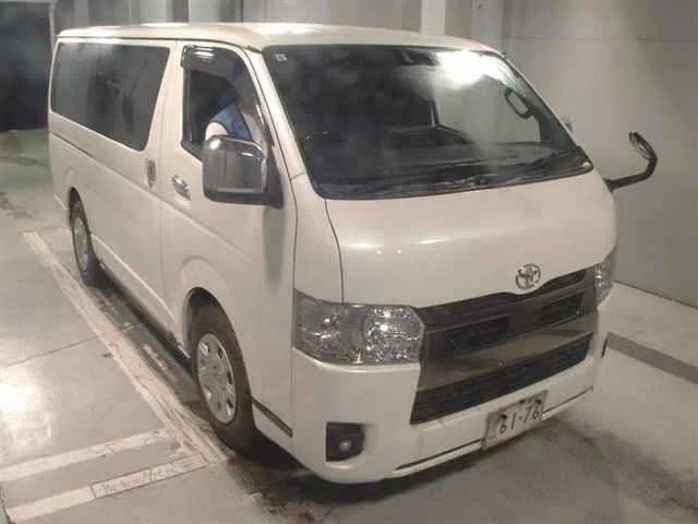Toyota HIACE VAN