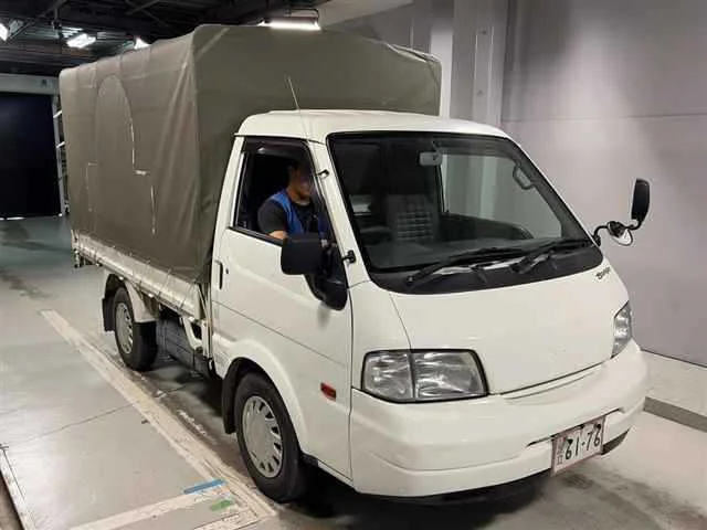 Mazda BONGO — фото 1