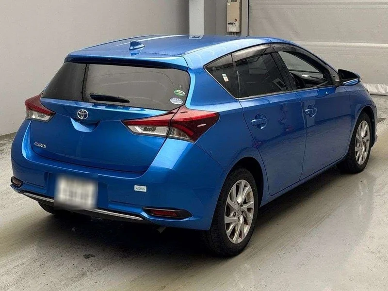 Toyota AURIS — фото 2