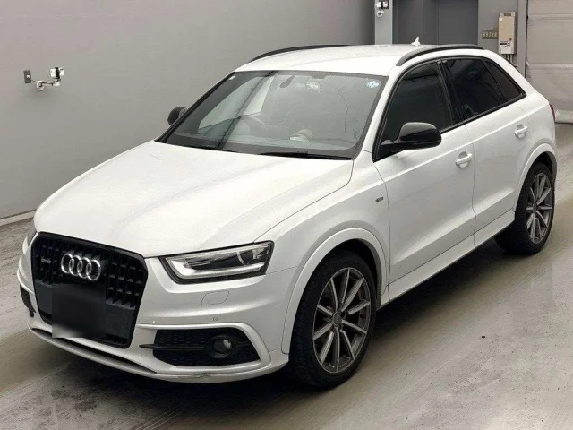 Audi Q3 — фото 1