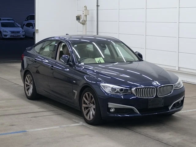 BMW 3-Series — фото 1